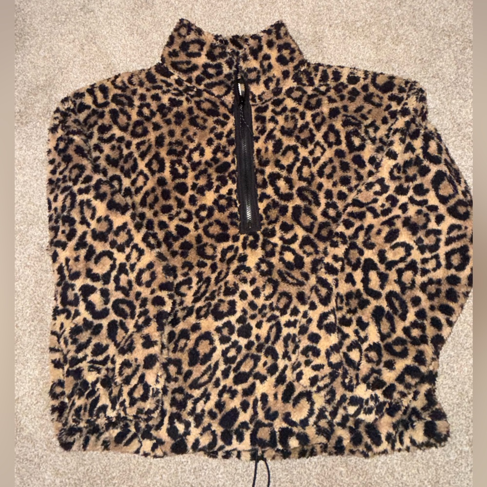 No Boundaries Leopard Sherpa
